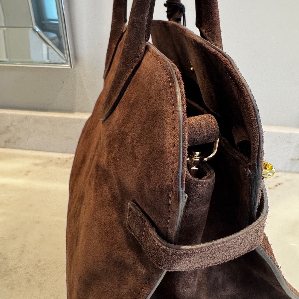 Viral CLAUDIA FIRENZE Chocolate Brown
Suede Leather Tote Satchel Bag 🤎 - Picture 7 of 13